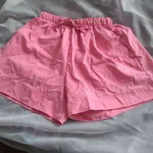 NWOT Relaxed fit Shorts